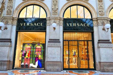 magasin versace
